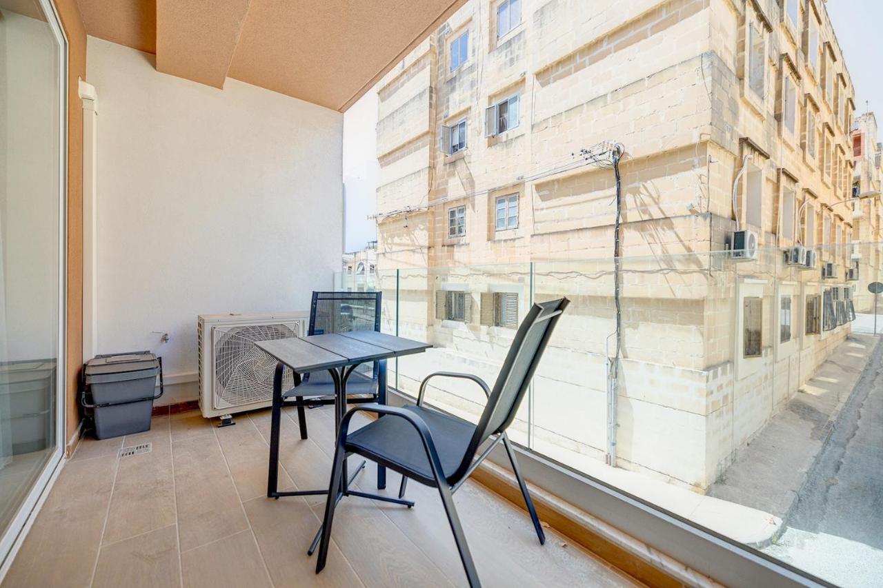 Chic 2Br Apartment, Ideal Location Ta Xbiex Exteriör bild